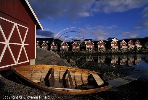 NORVEGIA - ISOLE VESTERALEN (Norway - Vesteralen) - Isola di Boroya - rorbu Kinnarps presso Stokmarknes