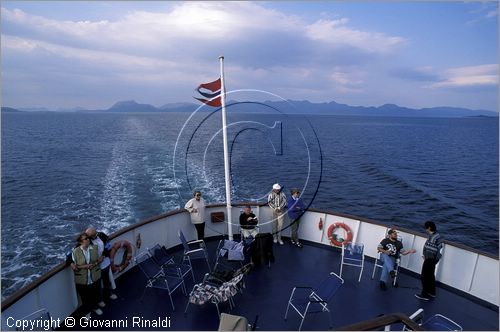 NORVEGIA - ISOLE VESTERALEN (Norway - Vesteralen) - navigazione con la nave postale Hurtigruten