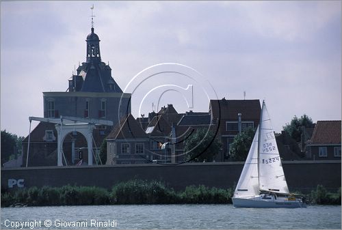 NETHERLANDS - OLANDA - Ijsselmeer (Zuiderzee) - Enkhuizen - navigazione nel lago