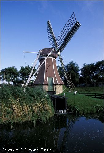 NETHERLANDS - OLANDA - Ijsselmeer (Zuiderzee) - Enkhuizen - Zuiderzee Museum - museo all'aperto: ricostruzione di un villaggio di pescatori della fine dell'800