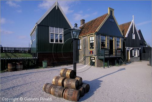 NETHERLANDS - OLANDA - Ijsselmeer (Zuiderzee) - Enkhuizen - Zuiderzee Museum - museo all'aperto: ricostruzione di un villaggio di pescatori della fine dell'800