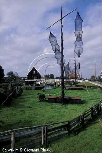 NETHERLANDS - OLANDA - Ijsselmeer (Zuiderzee) - Enkhuizen - Zuiderzee Museum - museo all'aperto: ricostruzione di un villaggio di pescatori della fine dell'800