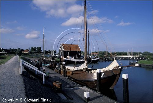 NETHERLANDS - OLANDA - Ijsselmeer (Zuiderzee) - Enkhuizen - Zuiderzee Museum - museo all'aperto: ricostruzione di un villaggio di pescatori della fine dell'800