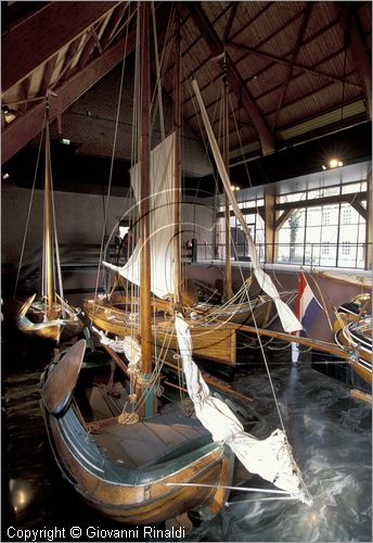 NETHERLANDS - OLANDA - Ijsselmeer (Zuiderzee) - Enkhuizen - Zuiderzee Museum - museo interno dedicato in gran parte alle barche tradizionali del lago