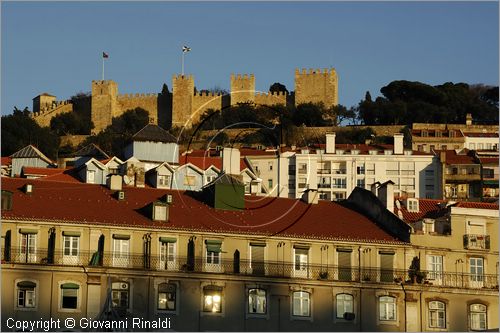 PORTUGAL - LISBON - LISBOA - PORTOGALLO - LISBONA - Castelo de Sao Jorge visto da Praca da Figueira