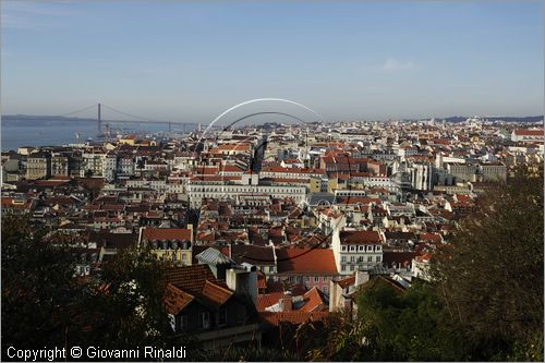 PORTUGAL - LISBON - LISBOA - PORTOGALLO - LISBONA - veduta della citt dal Castelo de Sao Jorge