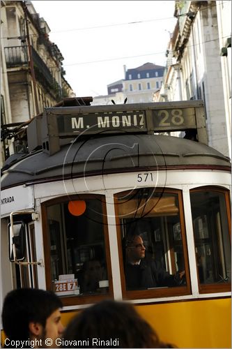 PORTUGAL - LISBON - LISBOA - PORTOGALLO - LISBONA - Baixa - tram