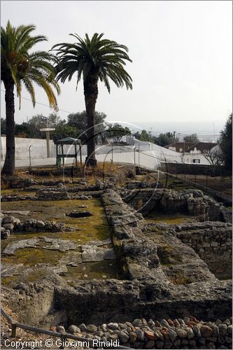 PORTUGAL - PORTOGALLO - ALCACER DO SAL - sulla riva nord del Sado - zona archeologica