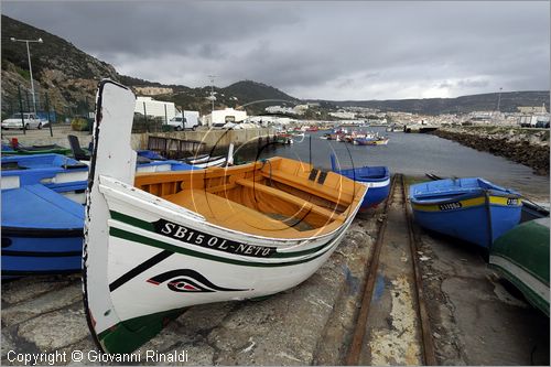 PORTUGAL - PORTOGALLO - SESIMBRA - cittadina sulla costa a sud di Lisbona