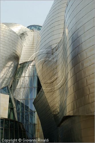 SPAIN - Cantabria - Pais Vasco (Paesi Baschi) - Bilbao - Museo Guggenheim dell'architetto Frank O. Gehry (1998)