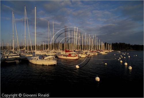 SWEDEN - Skargardens - SVEZIA - Arcipelago di Stoccolma - Varmdo - Bullando Marina