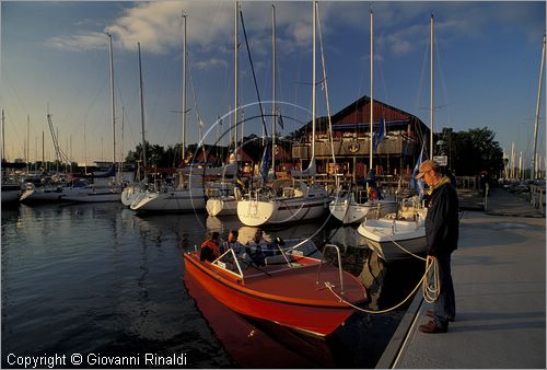 SWEDEN - Skargardens - SVEZIA - Arcipelago di Stoccolma - Varmdo - Bullando Marina