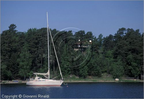 SWEDEN - Skargardens - SVEZIA - Arcipelago di Stoccolma - Varmdon - Brevik - Strommakanal