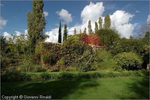 ITALY - MARTA (VT) - Giardino della Cannara - ricavato dai coniugi Mirella e Massimo Faggiani intorno alla loro casa, un'antica peschiera sul fiume Marta forse di origine etrusca.