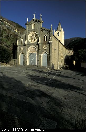 ITALY - LIGURIA - CINQUE TERRE (SP) - RIOMAGGIORE - chiesa di San Giovanni Battista