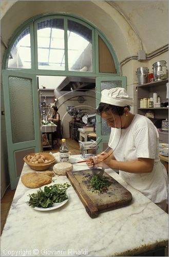 ITALY - LIGURIA - CASTELVITTORIO (IM) - preparazione tradizionale del pesto