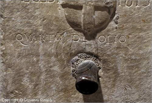 ITALY - LIGURIA - DOLCEDO (IM) - "suttu munte" antiche misure per olio e vino