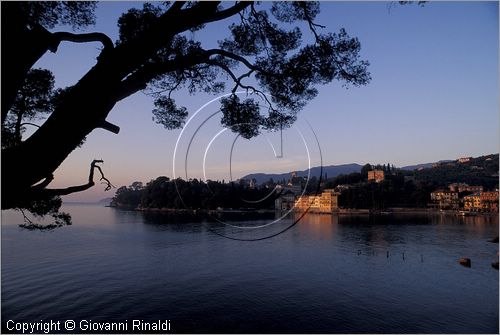 ITALY - LIGURIA - SAN MICHELE DI PAGANA (GE) - veduta all'alba