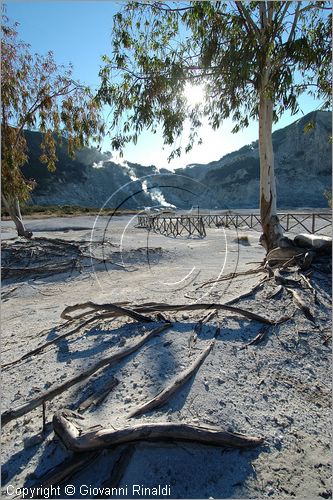 ITALY - POZZUOLI (NA) - La Solfatara - il vulcano Solfatara dal cratere ellittico (770 per 580 metri) risale a 4000 anni fa ed  l'unico dei Campi Flegrei ancora attivo con impressionanti manifestazioni fumaroliche