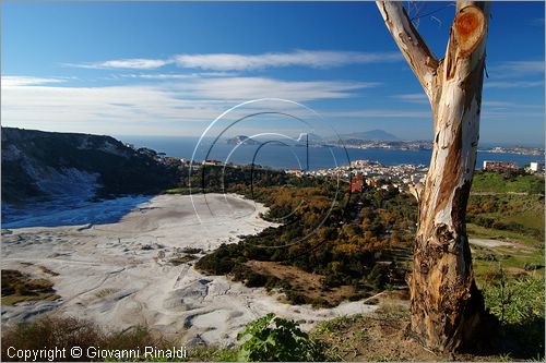 ITALY - POZZUOLI (NA) - La Solfatara - il vulcano Solfatara dal cratere ellittico (770 per 580 metri) risale a 4000 anni fa ed  l'unico dei Campi Flegrei ancora attivo con impressionanti manifestazioni fumaroliche