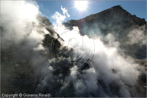 ITALY - POZZUOLI (NA) - La Solfatara - il vulcano Solfatara dal cratere ellittico (770 per 580 metri) risale a 4000 anni fa ed  l'unico dei Campi Flegrei ancora attivo con impressionanti manifestazioni fumaroliche - la Bocca Grande  la principale fumarola