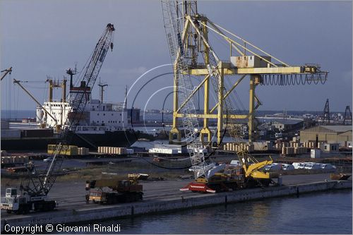 ITALY - TUSCANY - TOSCANA - LIVORNO - veduta del porto