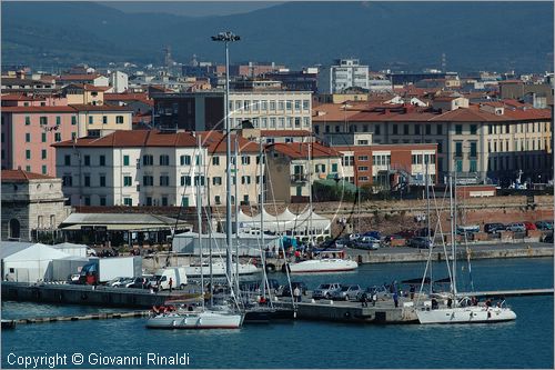 ITALY - TUSCANY - TOSCANA - LIVORNO - veduta del porto