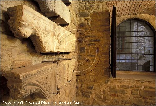 ITALY - ANGHIARI (AR) - Museo Statale di Palazzo Taglieschi - Sala IV (Sala delle Grotte) - Mensole di camino del secolo XV-XVI