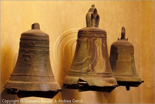 ITALY - ANGHIARI (AR) - Museo Statale di Palazzo Taglieschi - Sala V: campane del secolo XIV