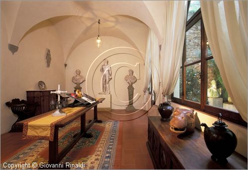 ITALY - AREZZO
Casa Museo Ivan Bruschi
piano terra: Sala degli Imperatori
veduta della sala