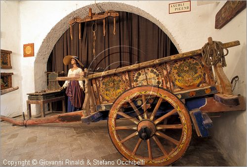 ITALY - FILOTTRANO (AN) - Museo del Biroccio Marchigiano e raccolta C. Beltrami di attrezzi agricoli marchigiani nel Palazzo Lucchetti - Sala IV: provincia di Ascoli Piceno e Macerata