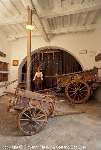 ITALY - FILOTTRANO (AN) - Museo del Biroccio Marchigiano e raccolta C. Beltrami di attrezzi agricoli marchigiani nel Palazzo Lucchetti - Sala IV: provincia di Ascoli Piceno e Macerata