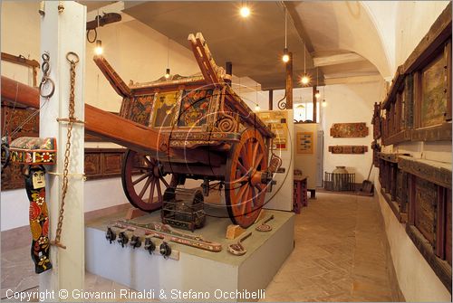 ITALY - FILOTTRANO (AN) - Museo del Biroccio Marchigiano e raccolta C. Beltrami di attrezzi agricoli marchigiani nel Palazzo Lucchetti - Sala I: provincia di Ancona