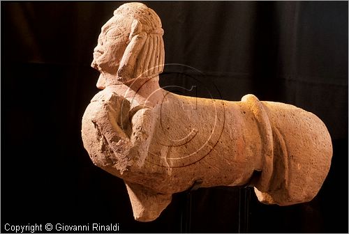 ITALY - ISCHIA DI CASTRO (VT) - Museo Comunale Pietro e Turiddo Lotti - scultura in nenfro rosato a tutto tondo risalenti al VI secolo a.C. dalla necropoli di Castro - sfinge