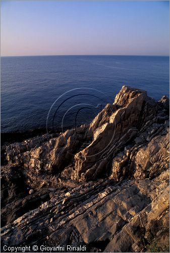 ITALY - NERVI (GE) - veduta della scogliera a levante del porto