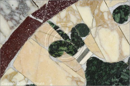 ITALY - LAZIO - ROMA - ROME - Museo dell'Alto Medioevo (ex Palazzo delle Scienze dell'EUR) - Opus Sectile di Porta Marina di Ostia Antica - la straordinaria decorazione a intarsio di marmi colorati che ornava la sala di rappresentanza di una domus monumentale - particolare del pavimento di marmi preziosi (giallo antico, serpentino, porfido rosso e pavonazzetto), decorato con motivi a stelle, ottagoni e cerchi combinati con grande eleganza