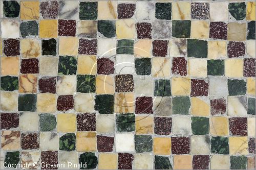 ITALY - LAZIO - ROMA - ROME - Museo dell'Alto Medioevo (ex Palazzo delle Scienze dell'EUR) - Opus Sectile di Porta Marina di Ostia Antica - la straordinaria decorazione a intarsio di marmi colorati che ornava la sala di rappresentanza di una domus monumentale - particolare della parete di fondo della sala a motivi geometrici