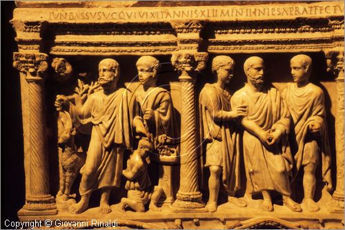 ROMA
San Pietro in Vaticano
Museo del Tesoro di San Pietro
Sarcofago di Giunio Basso - prefetto di Roma morto nel 359 d.C. - particolare