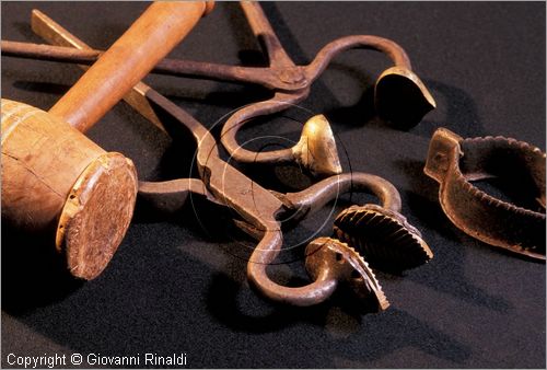 ITALY - SERRA DE' CONTI (AN)
Museo delle Arti Monastiche "Le Stanze del Tempo Sospeso" (Convento di San Francesco)
Sala VI  - serie di strumenti in metallo e legno per la preparazione dei fiori di seta