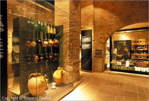 ITALY - SERRA DE' CONTI (AN)
Museo delle Arti Monastiche "Le Stanze del Tempo Sospeso" (Convento di San Francesco)
Sala III - strumenti della cucina