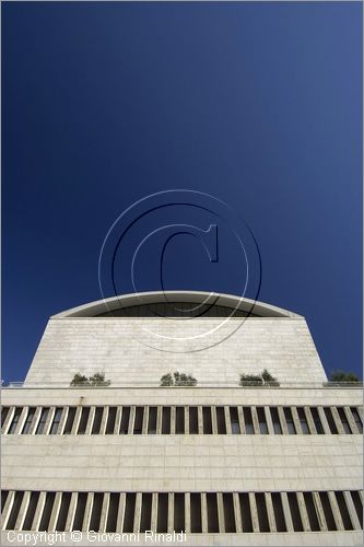 ITALY - ROMA - EUR - Palazzo dei Congressi (Adalberto Libera 1938-54) - lato sud-ovest su Viale della Letteratura