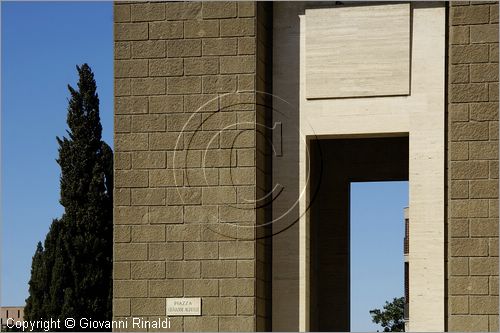 ITALY - ROMA - EUR - Palazzo Mostra della Romanit oggi Museo della Civilt Romana (Pietro Aschieri,Domenico Bernardini,Cesare Pascoletti,e Gino Peressutti,1939-52) - particolare