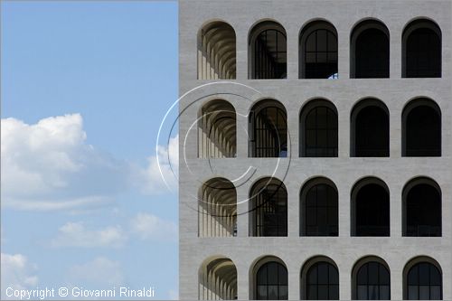 ITALY - ROMA - EUR - Palazzo della Civilt Italiana ora Palazzo della Civilt e del Lavoro (Giovanni Guerrini, Ernesto La Padula e Mario Romano, 1938-43), definito anche il "Colosseo quadrato" e assunto a simbolo del quartiere