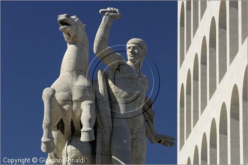 ITALY - ROMA - EUR - Palazzo della Civilt Italiana ora Palazzo della Civilt e del Lavoro (Giovanni Guerrini, Ernesto La Padula e Mario Romano, 1938-43), definito anche il "Colosseo quadrato" e assunto a simbolo del quartiere - particolare di Dioscuro