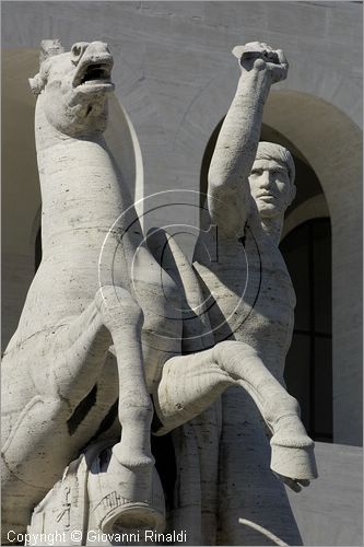 ITALY - ROMA - EUR - Palazzo della Civilt Italiana ora Palazzo della Civilt e del Lavoro (Giovanni Guerrini, Ernesto La Padula e Mario Romano, 1938-43), definito anche il "Colosseo quadrato" e assunto a simbolo del quartiere - particolare di Dioscuro