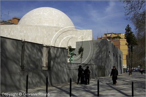 ITALY - ROME - ROMA - Quartiere della Magliana - Chiesa del Santo Volto di Ges (Piero Sartogo e Nathalie Grenon - 2006) - veduta esterna