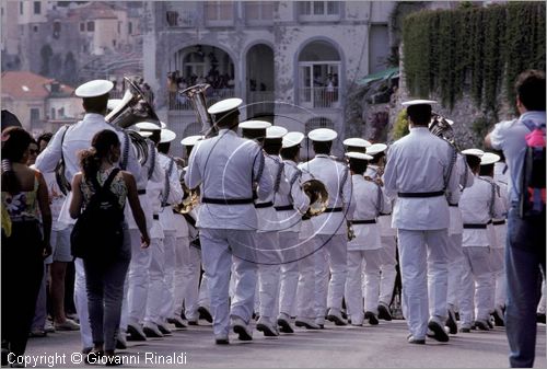 ITALY - AMALFI (SA)
Regata Storica delle Antiche Repubbliche Marinare
(si svolge ad Amalfi ogni 4 anni - l'ultima  stata nel 2001)
corteo storico