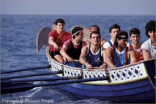 ITALY - AMALFI (SA)
Regata Storica delle Antiche Repubbliche Marinare
(si svolge ad Amalfi ogni 4 anni - l'ultima  stata nel 2001)
allenamento