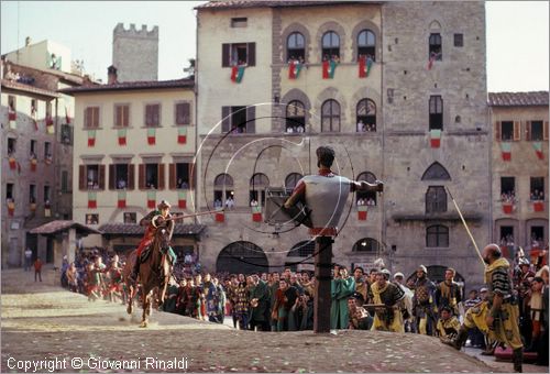 ITALY - AREZZO - Giostra del Saracino (ultima domenica di agosto e prima di settembre)
la corsa