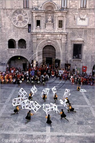 ITALY - ASCOLI PICENO
La Quintana (prima domenica di agosto)
sbandieratori